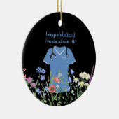 Personalisiert Nurse RN LPN NP Blue Scrubs Keramik Ornament (Rechts)