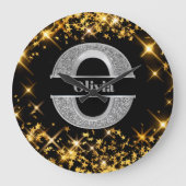 Personalisiert O Initial Silver Monogram Ihr Name Große Wanduhr (Vorderseite)