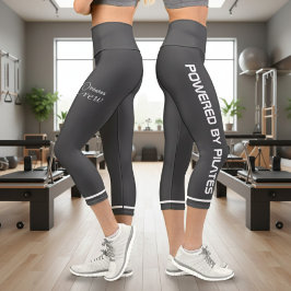 Personalisiert Powered By Pilates Dunkelgrau Capri Leggings