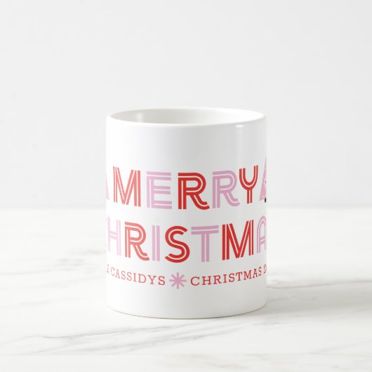 Personalisiert Retro Frohe Weihnachtsbaum Rosa & R Kaffeetasse (Mittel)