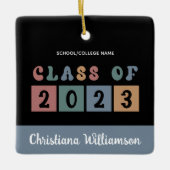 Personalisiert Retro-Klasse 2023 Abschluss Niedlic Keramikornament (Vorderseite)