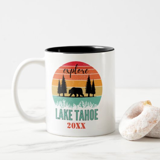 Personalisiert Retro Lake Tahoe Zweifarbige Tasse (Mit Donut)