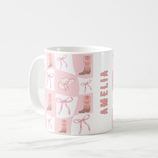 Personalisiert rosa Cowgirl Boot & Bow Schachbrett Kaffeetasse (Vorderseite Links)