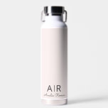 Personalisiert rosa Monogramm Trinkflasche<br><div class="desc">Bleibe mit unserer Personalisierten Pastel Pink Monogram Water Flasche in angesagter Form hydriert. Diese elegante Flasche ist in einem sanften Pastellrosa-Design mit Ihrem individuellen Initial und Namen gestaltet und ist somit ein einzigartiges und persönliches Accessoire für Ihre täglichen Hydratationsbedürfnisse. Diese Flasche eignet sich perfekt für Fitnessstudio, Büro oder unterwegs und...</div>