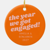 Personalisiert Rosa Orange Erste Weihnachtsnacht V Keramik Ornament (Hinten)