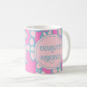 Personalisiert rosa Retro-Blume Kaffeetasse (VorderseiteRechts)