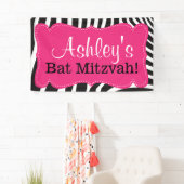 Personalisiert rosa Zebra Print Bat Mitzvah Banner (Insitu)