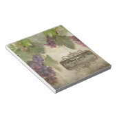 Personalisiert Rustikales Weinkeller Weinkultur un Notizblock (angewinkelt)