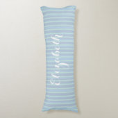 Personalisiert schimmerndes blaues Streifenmuster Seitenschläferkissen (Vorderseite Vertikal)