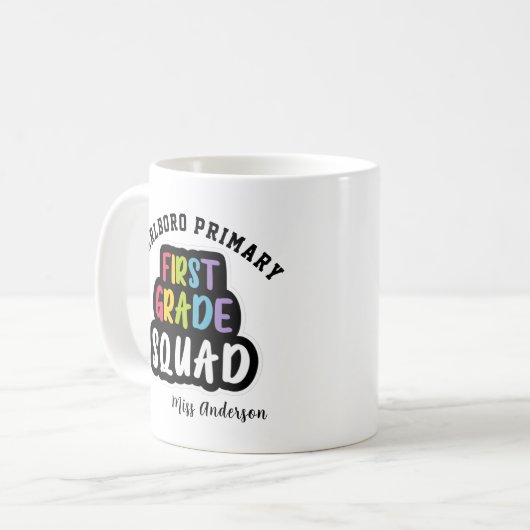 Personalisiert School Name First Grade Teacher Squ Kaffeetasse (Vorderseite Links)