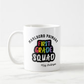 Personalisiert School Name First Grade Teacher Squ Kaffeetasse (Links)