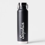 Personalisiert Schwarz hinzufügen Trinkflasche<br><div class="desc">Fügen Sie Ihren Namen zu dieser Wasserflasche für eine personalisierte Gastgeschenk Hochzeit,  ein Brautparty oder einfach nur für den Alltag!</div>