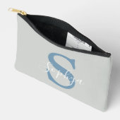 Personalisiert Simple Blue Monogram Zubehörtasche (Offen)