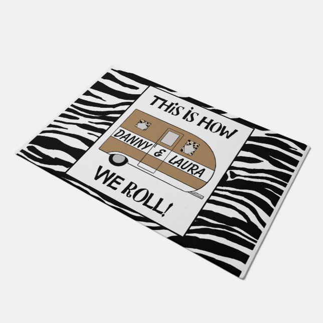 Personalisiert "So rollen wir" Doormat Fußmatte (Schrägansicht)