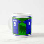 Personalisiert Soccer Jersey Name und Nummer blau Kaffeetasse (Vorderseite Links)