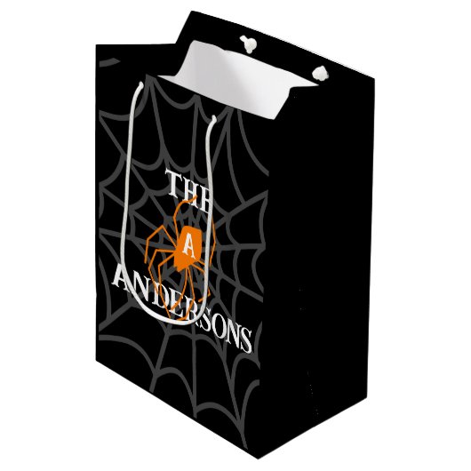 Personalisiert Spider WebHalloween Mittlere Geschenktüte (Vorderseite Schrägansicht)