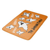 Personalisiert Spooky Halloween Ghosts Bath Mat Badematte (Schrägansicht)
