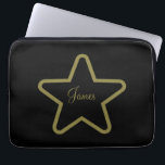 Personalisiert Star Tablet Case<br><div class="desc">Für den Film.. oder für jeden strahlenden Stern,  den Sie vielleicht kennen.. Ein schwarzer Hintergrund mit einem goldenen Stern...  und goldvergoldener,  kursiver Schrift.. personalisiert mit einem besonderen Namen.. Eine tolle Geschenkidee...  für Geburtstage,  Feiern,  Feiertage und vieles mehr...  oder eine Touch Vintagen Charmes zu Ihrem eigenen Gerät..</div>