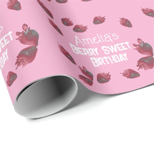 Personalisiert Strawberry Birthday Geschenkpapier (Rolleneckpunkt)