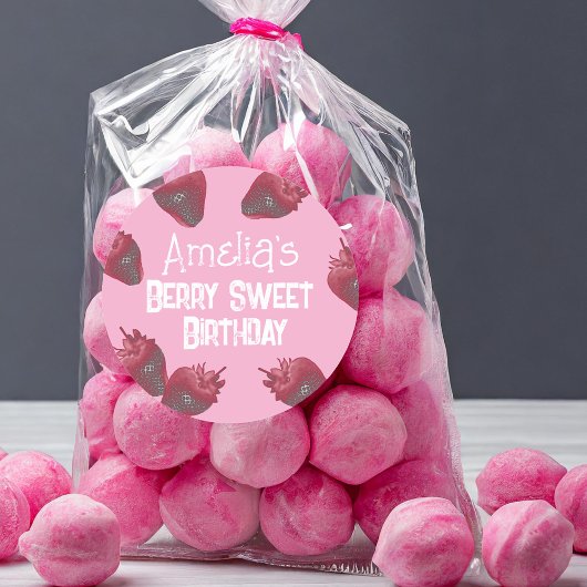 Personalisiert Strawberry Birthday Runder Aufkleber