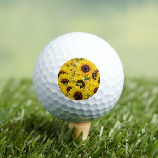 Personalisiert Sunflower Monogram Golfball (Insitu T-Shirt)