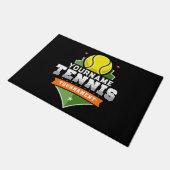 Personalisiert Tennis Player NAME Varsity Turnier Fußmatte (Schrägansicht)