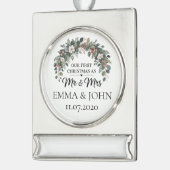 Personalisiert unsere ersten Weihnachten als Mr. & Banner-Ornament Silber (Links)