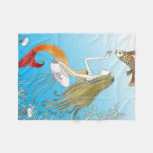 Personalisiert unter der Seeschönen Meerjungfrau Fleecedecke (Vorderseite (Horizontal))