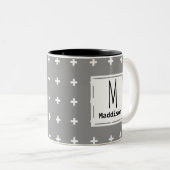 Personalisiert - Weiße Plus-Zeichen im nordischen  Zweifarbige Tasse (VorderseiteRechts)