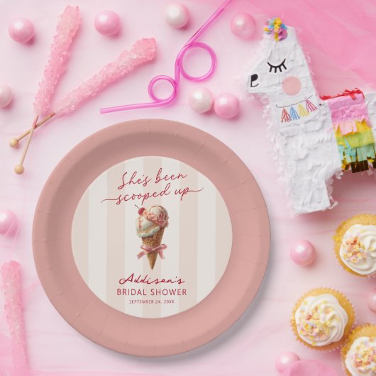 Personalisiert wurde sie ins Brautparty geschoben Pappteller (Party)