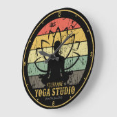 Personalisiert Yoga Studio Fitness Instructor Guru Große Wanduhr (Winkel)