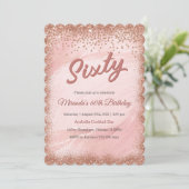 Personalisierte 60. Geburtstags-Rose Gold Einladung (Stehend Vorderseite)