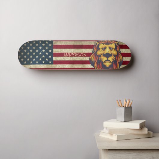 Personalisierte Amerikanische Goldene Lion Skateboard (Wandkunst (Horz))