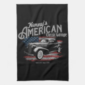 Personalisierte Amerikanische Vintage Autogarage Geschirrtuch (Vertikal)