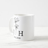 Personalisierte Anfangsbuchstaben, Datum Florales Kaffeetasse (Vorderseite Links)
