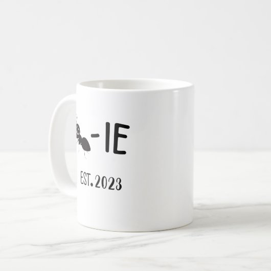 Personalisierte Antie EST 2023 , Geschenk für neue Kaffeetasse (Vorderseite Links)