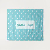 Personalisierte Aqua Blue Seepferd Boys Namensband Wandteppich (Vorderseite (Horizontal))