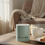 Personalisierte ASH-Farbe mit benutzerdefinierter Kaffeetasse<br><div class="desc">Beginnen Sie Ihren Tag stilvoll mit dieser personalisierten ASH Color Farbe Monogramm Name Kaffee Tasse. Mit einem eleganten und raffinierten Ash Color Monogramm fügt diese individuelle Tasse Ihrer Morgenroutine eine Touch Eleganz hinzu. Ob Kaffee, Tee oder heiße Schokolade - diese hochwertige Keramik-Tasse behalte Ihre Getränke bei optimaler Temperatur. Die benutzerdefinierbare...</div>