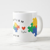 Personalisierte Autismus-Mama Jumbo-Tasse (Vorderseite Rechts)