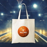 Personalisierte Bezeichnung Basketball Sports Tragetasche<br><div class="desc">Basketballgeschenk mit personalisiertem Namen und Teamnummer. Entwickelt von Thisisnotme©</div>