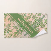 Personalisierte Blätter Abstrakter Juli über Holz Handtuch (Handtuch)