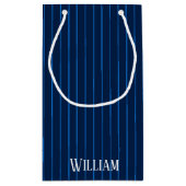 Personalisierte blaue Nadelstreifen Kleine Geschenktüte (Rückseite)