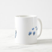 Personalisierte blaue Touch der Blüte. Kaffeetasse (VorderseiteRechts)