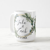 Personalisierte botanische Wraath-Hochzeit Kaffeetasse (Vorderseite Links)