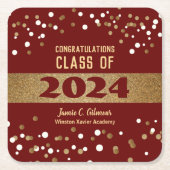 Personalisierte Burgundy Red Class 2024 Abschluss Rechteckiger Pappuntersetzer (Vorderseite)