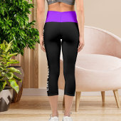 Personalisierte Cat Mama Vibes on Lila Black Strip Capri Leggings
