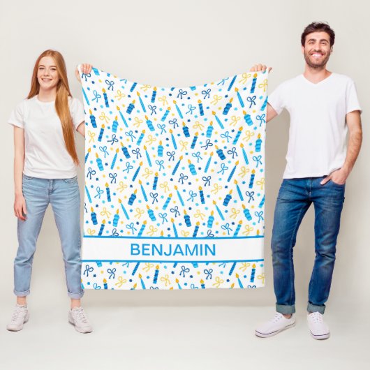 Personalisierte Chanukka-Kerzen Fleecedecke (Beispiel)
