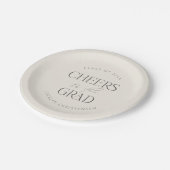 Personalisierte Cream-Grau-Abschlussfeier "Cheers  Pappteller (Schrägansicht)