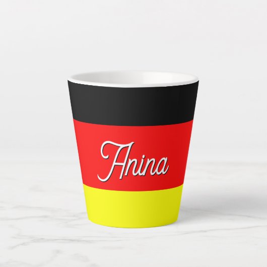 Personalisierte deutsche Flagge Milchtasse (Vorderseite)
