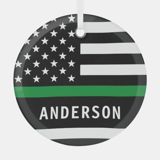 Personalisierte dünne grüne Linie Militärweihnacht Ornament Aus Glas (Vorderseite)